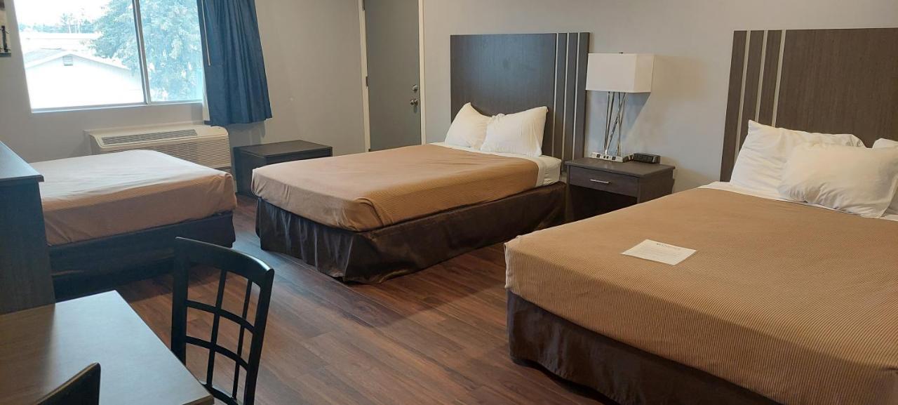 Rodeway Inn Kalkaska Extérieur photo